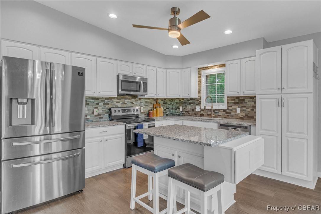 Lottsburg, VA 22511,695 Chambers LN