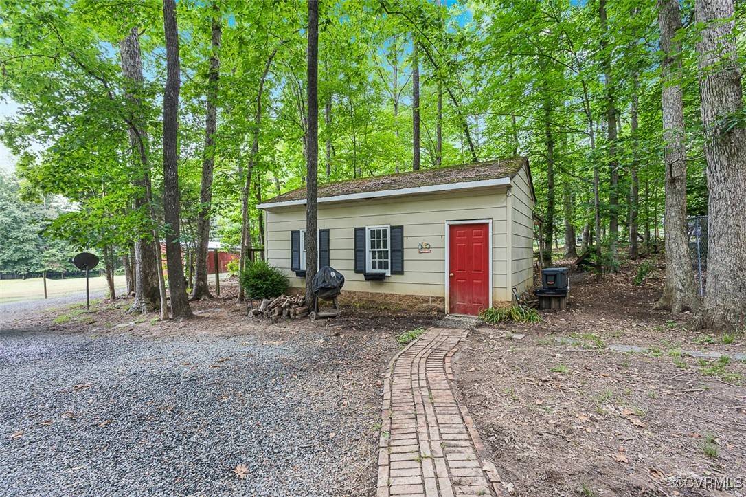 Montpelier, VA 23192,15019 Quaker Church RD