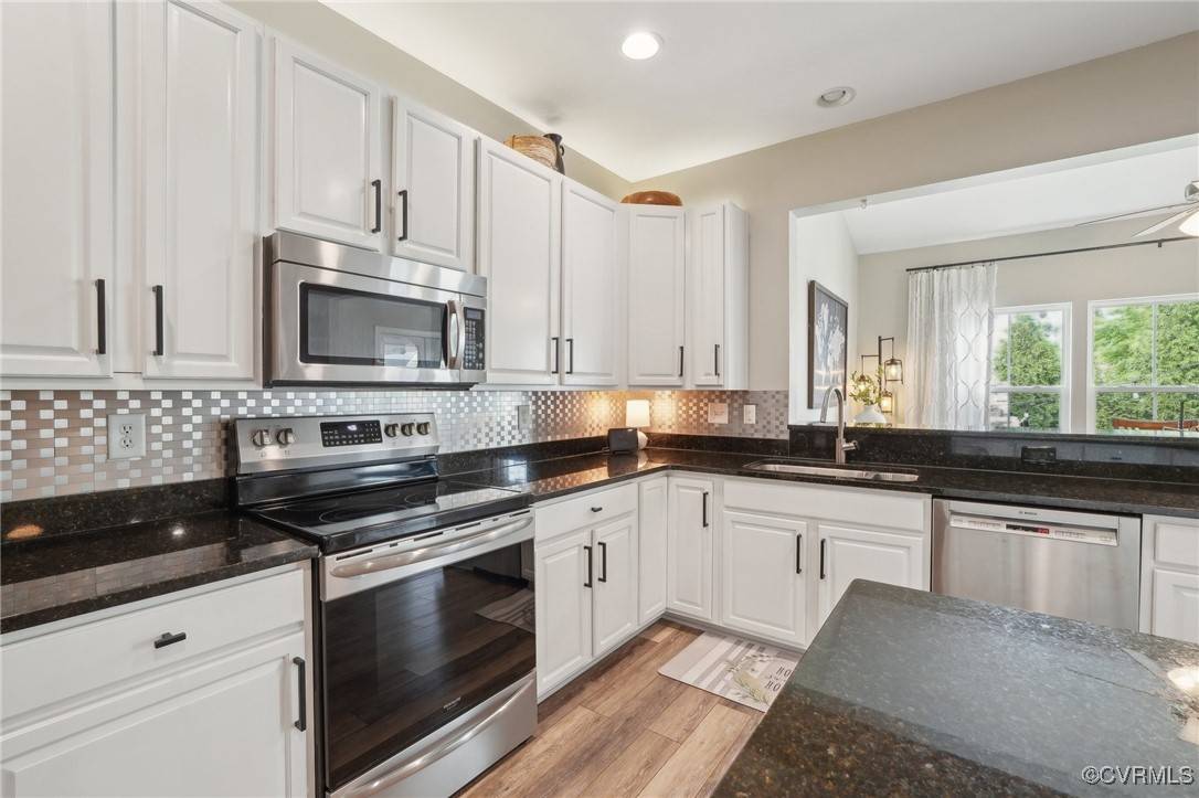 Moseley, VA 23120,7024 Hosta LN