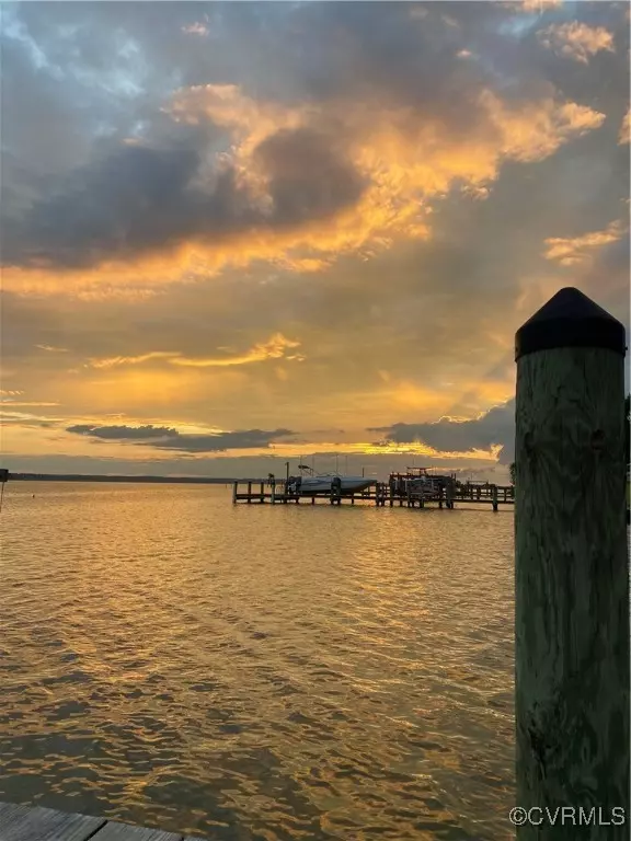 Warsaw, VA 22572,146 Rappa Point RD