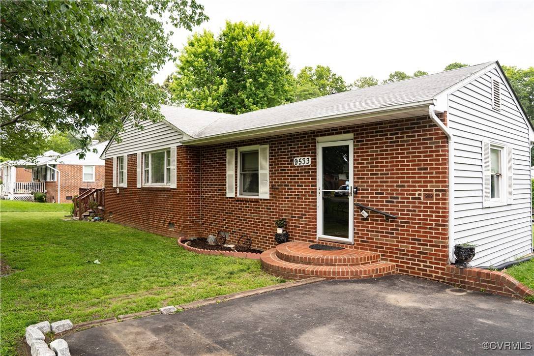 9533 Proctors RD, Chester, VA 23237