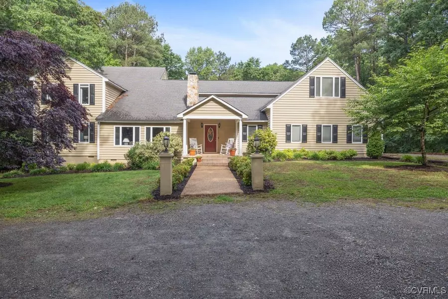 532 Fords RD, Manakin Sabot, VA 23103