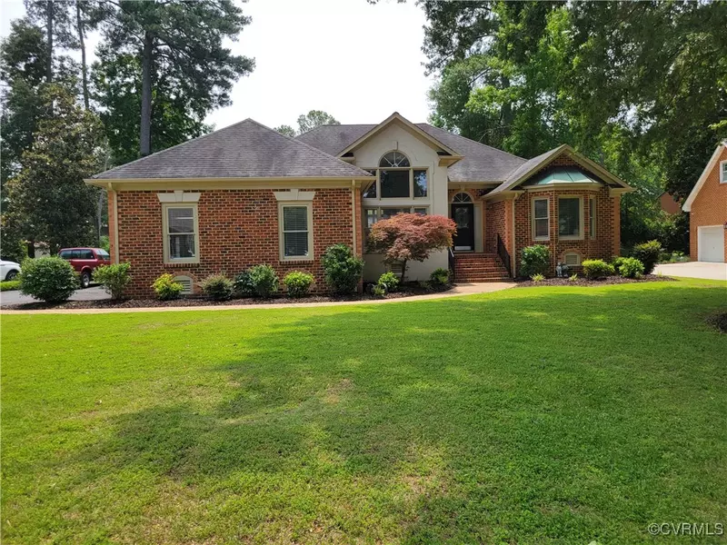 113 Comstock DR, Colonial Heights, VA 23834