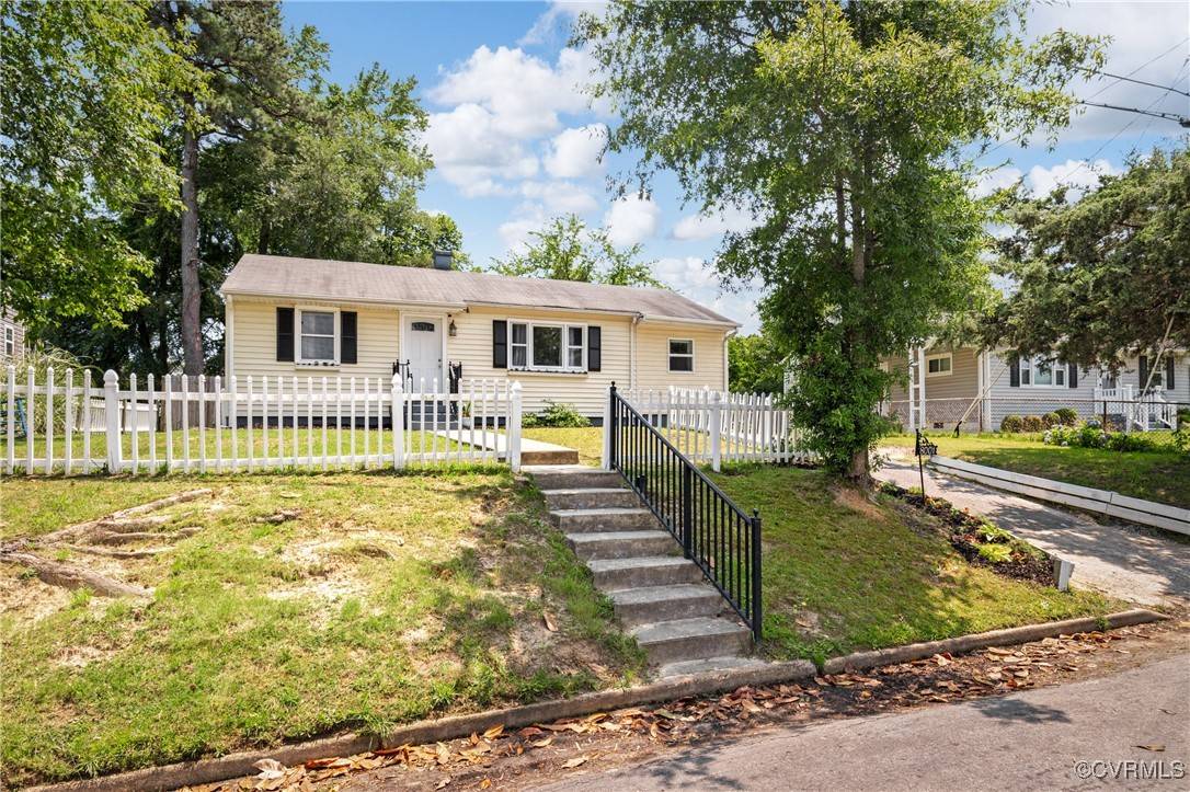 8001 Langley DR, Glen Allen, VA 23060