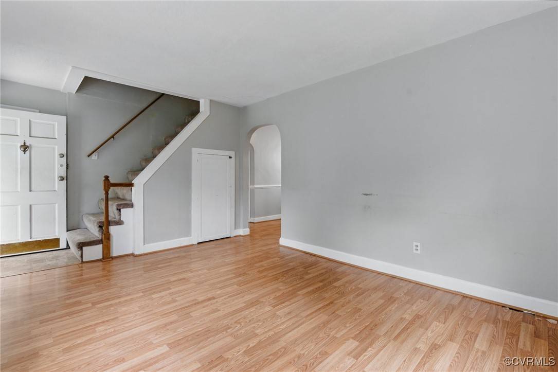 Henrico, VA 23228,2117 Oakwood LN