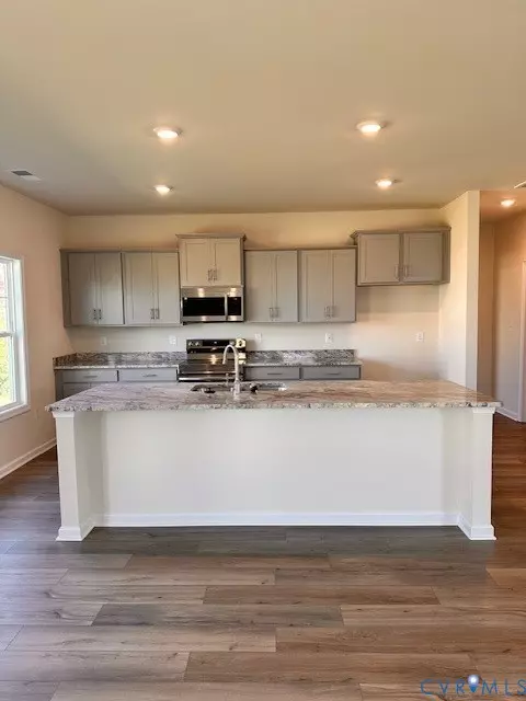 Henrico, VA 23231,3632 Shining Armor LN