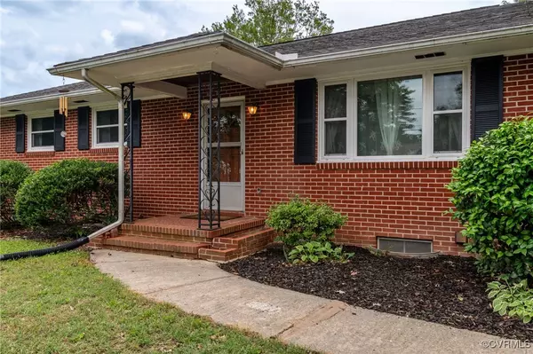 Hopewell, VA 23860,3304 Walnut ST
