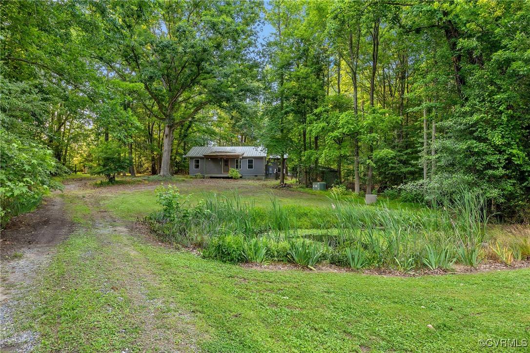 3966 Holts Lane, Saluda, VA 23149