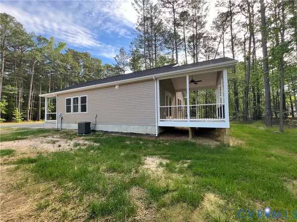 Montross, VA 22520,366 N Glebe RD