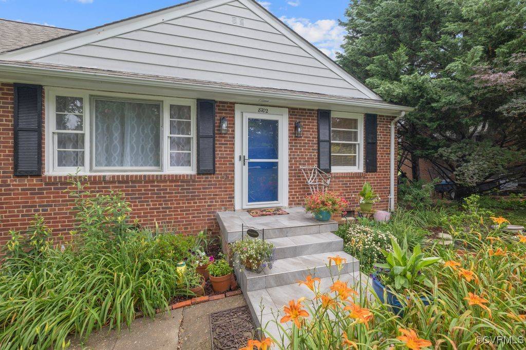 Richmond, VA 23229,8702 Holly Hill RD