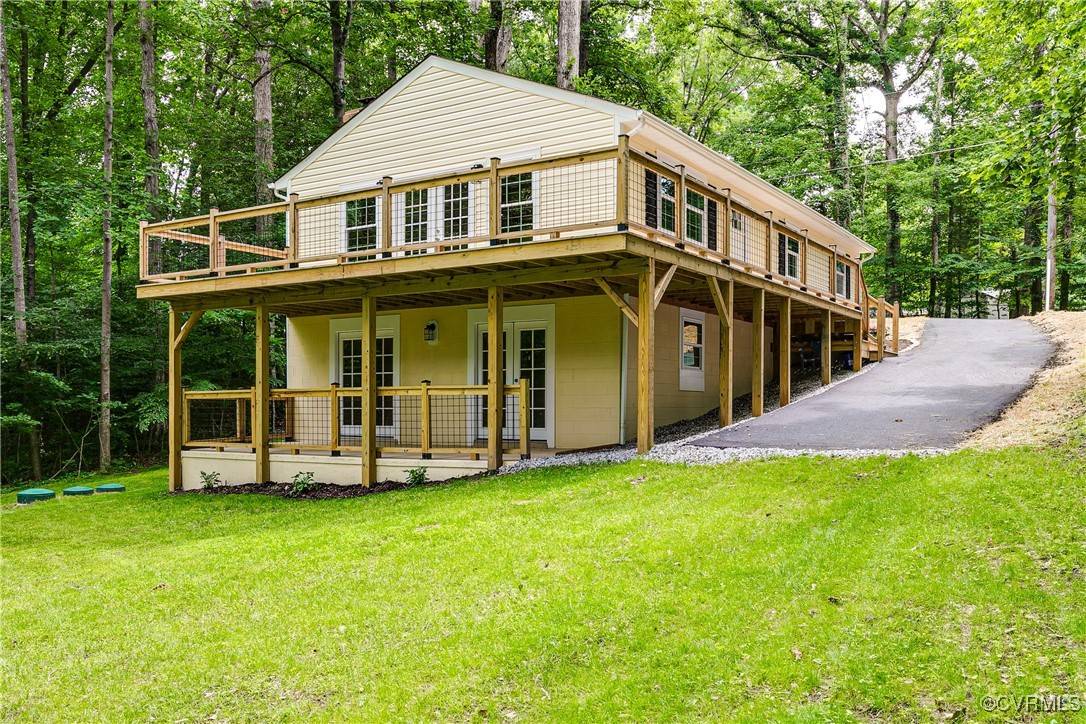 7416 Lakeshore DR, New Kent, VA 23141