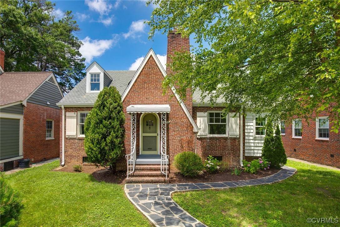 1806 Maple Shade LN, Richmond, VA 23227