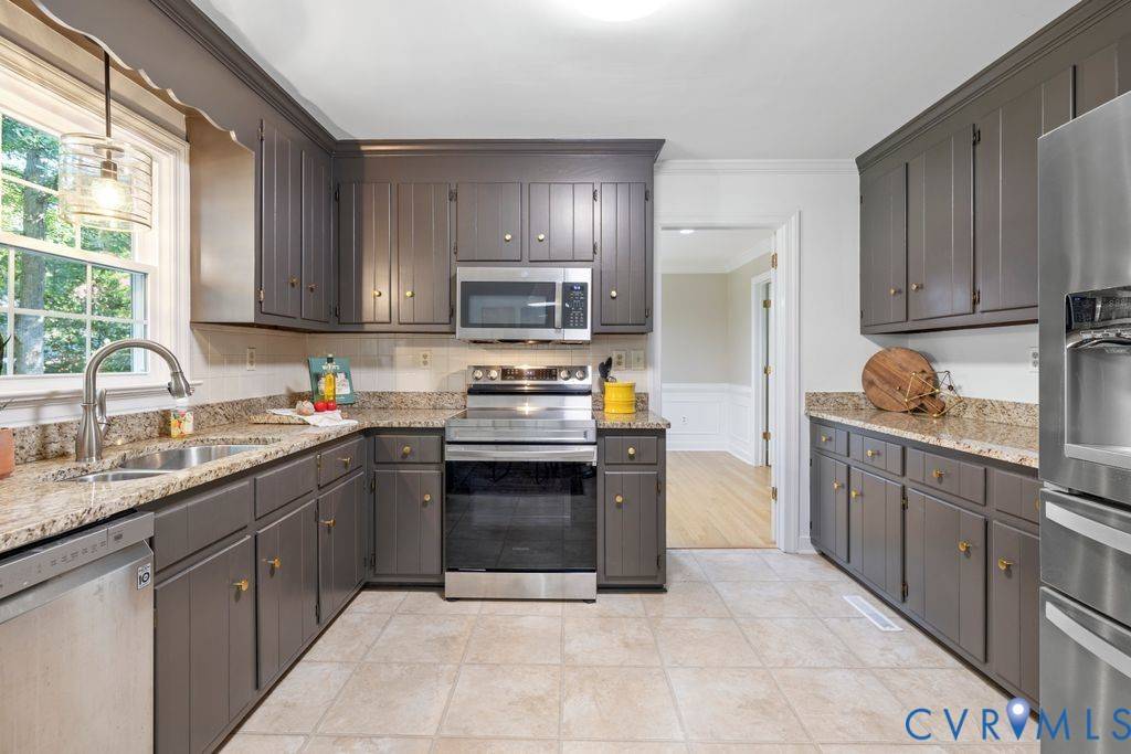 Midlothian, VA 23113,1811 Carbon Hill DR