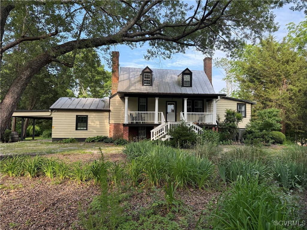 122 Poor House LN, Stevensville, VA 23161