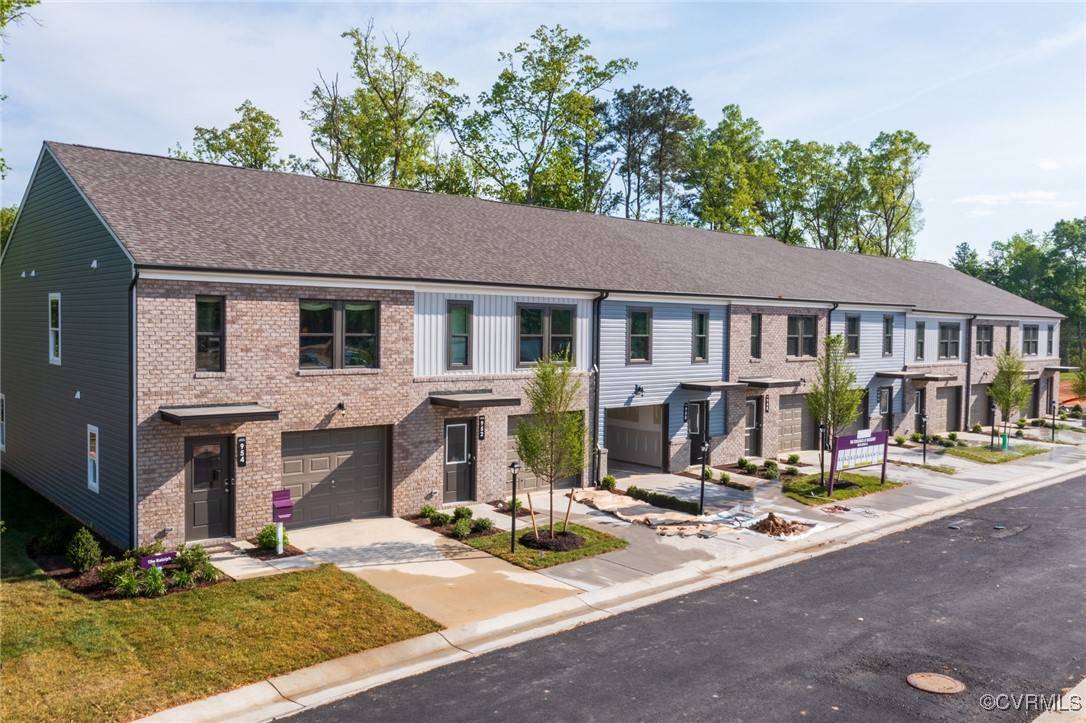 914 Encore Autumn LN, Henrico, VA 23227