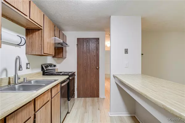 Henrico, VA 23228,8404 Muldoon CT #4