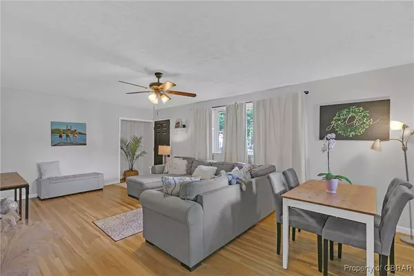 Gloucester, VA 23061,7284 Farinholt ST