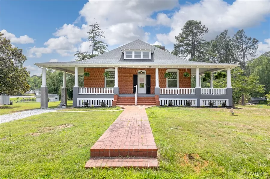 2301 Lee AVE, Victoria, VA 23974