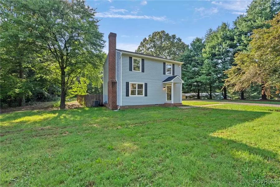 72 Whispering Pine LN, Bumpass, VA 23024