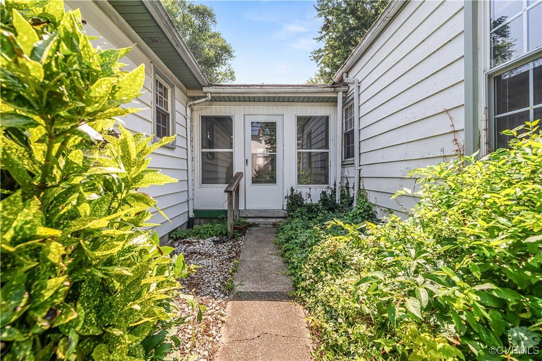 Ashland, VA 23005,414 John ST