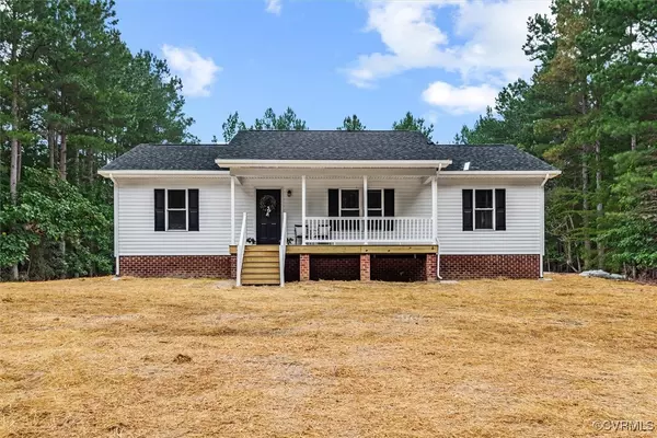 Tappahannock, VA 22560,487 Deep Landing RD
