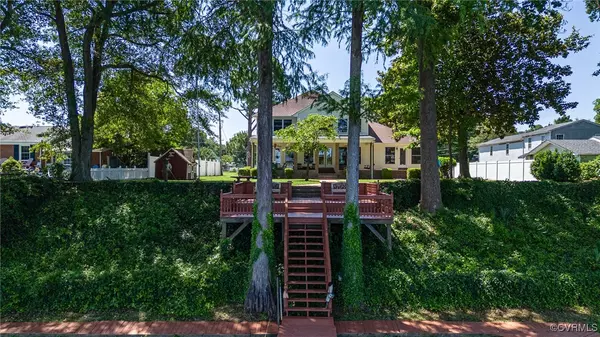 Lanexa, VA 23089,716 W Riverside DR
