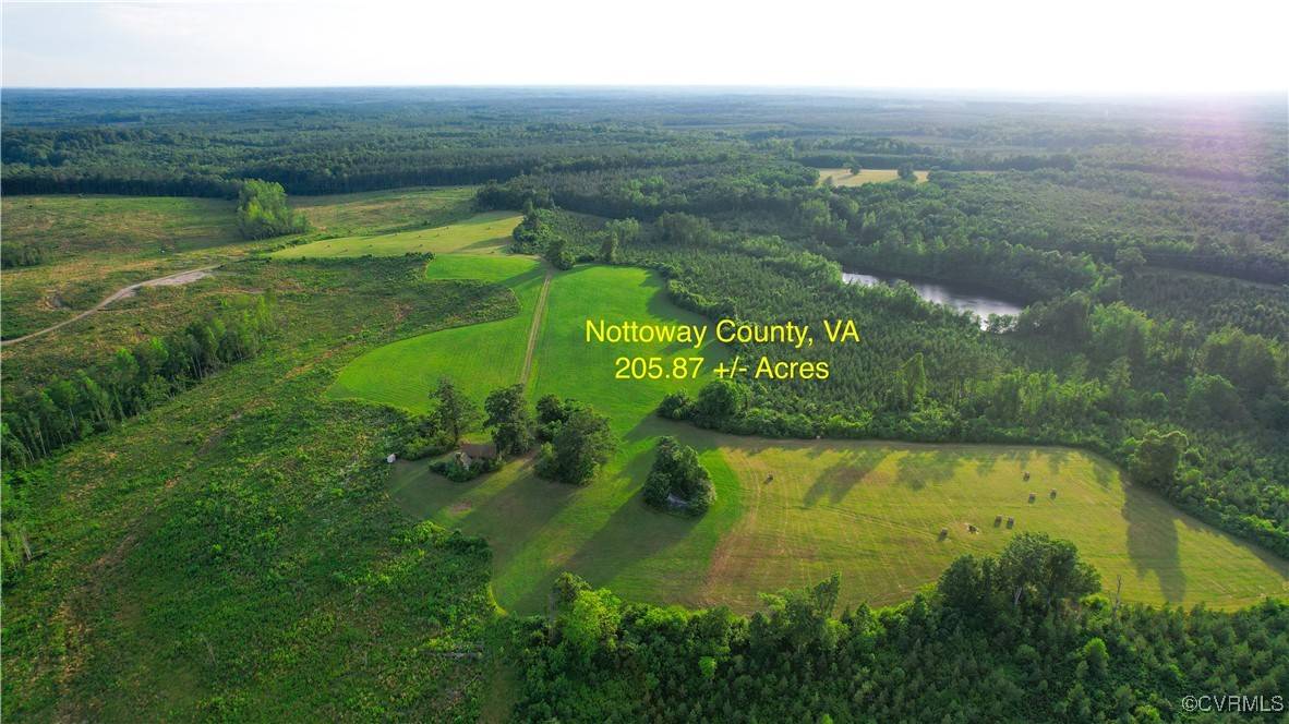 878 Dusty RD, Crewe, VA 23930