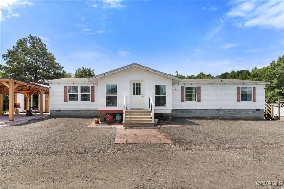 10215 Peachtree LN, Amelia Courthouse, VA 23002