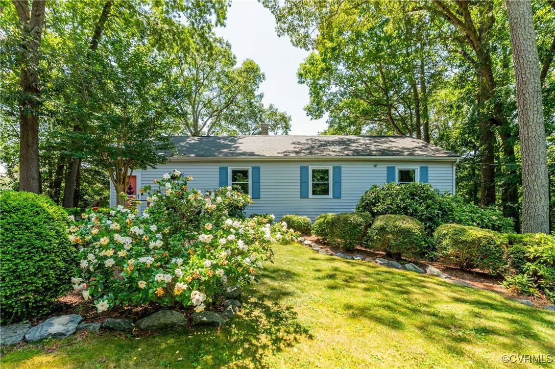 Lancaster, VA 22503,23 Windward LN
