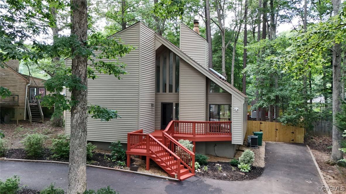 636 Spirea RD, North Chesterfield, VA 23236