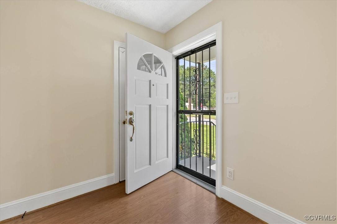Colonial Heights, VA 23834,221 Wright AVE