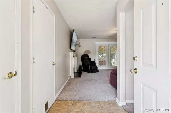 Hayes, VA 23072,2855 Cypress Crest LN