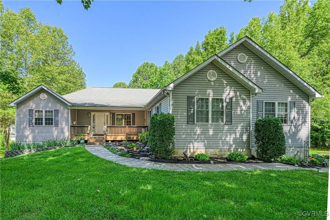 2406 Valentine DR, Bumpass, VA 23024