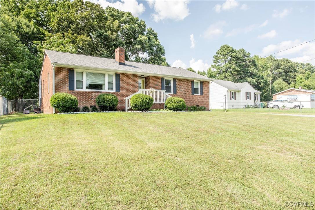 Petersburg, VA 23805,215 Holly Hill DR