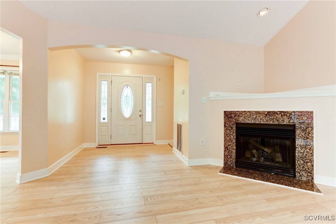 Louisa, VA 23093,362 Yanceyville RD