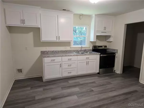 Petersburg, VA 23805,3137 Gordon DR