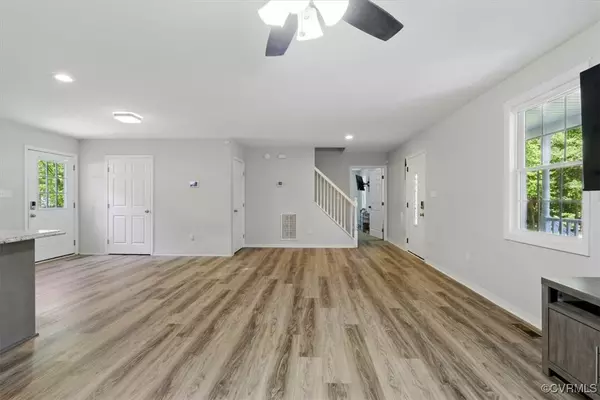 Hopewell, VA 23860,3704 Burnham DR