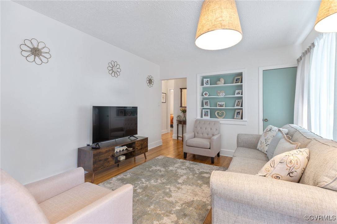 Colonial Heights, VA 23834,415 Crescent AVE