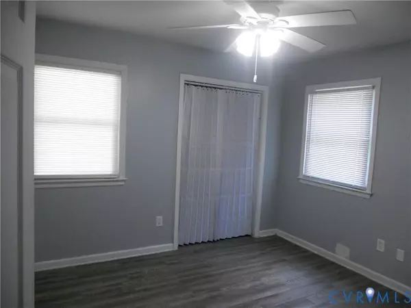 Hopewell, VA 23860,802 Smithfield AVE