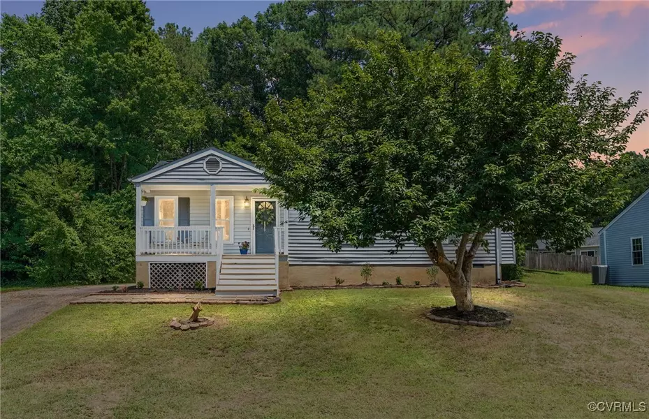 15517 Silvertree LN, South Chesterfield, VA 23834