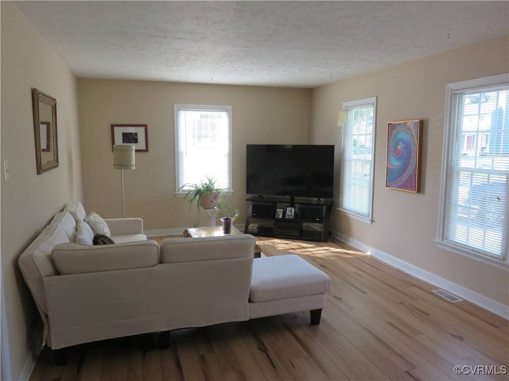 Mechanicsville, VA 23111,6329 Sledds Lake RD