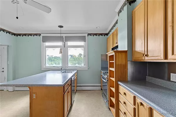 Crewe, VA 23930,285 Jennings Ordinary RD