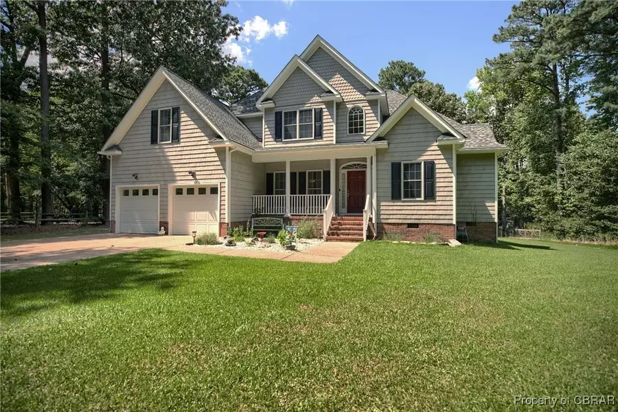313 Starkwood LN, Hallieford, VA 23068
