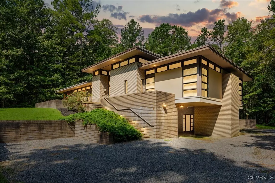 Sandy Hook, VA 23153,3611 Brandons Bluff CT