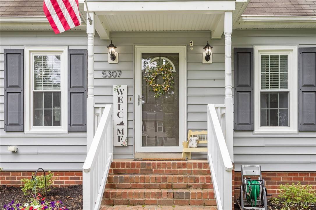 North Chesterfield, VA 23237,5307 Dermotte LN
