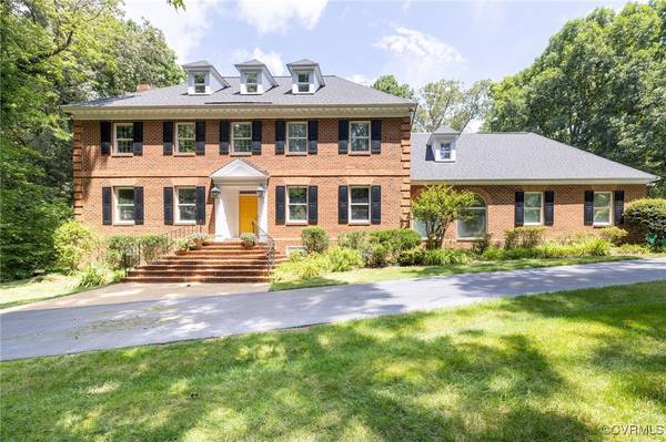 12724 Redfield LN, Glen Allen, VA 23059