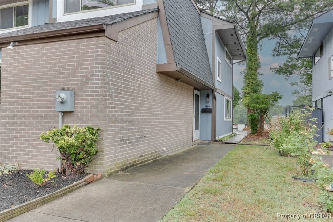 Hampton, VA 23666,164 Lake One DR