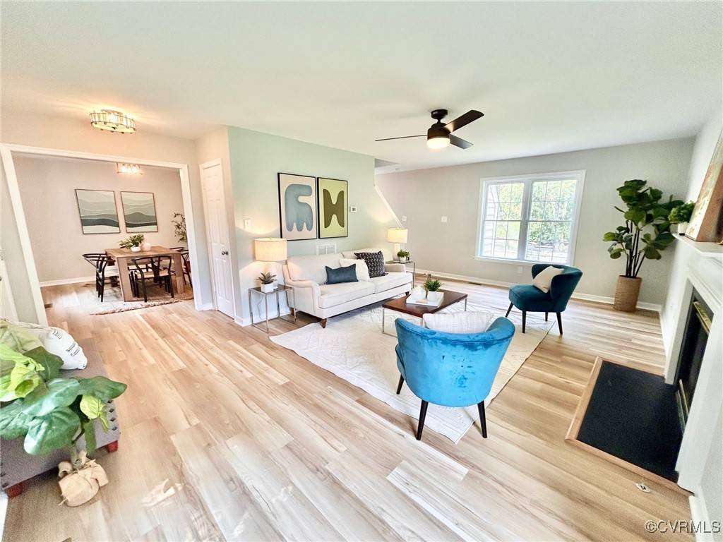 Henrico, VA 23059,11809 Park Forest CT