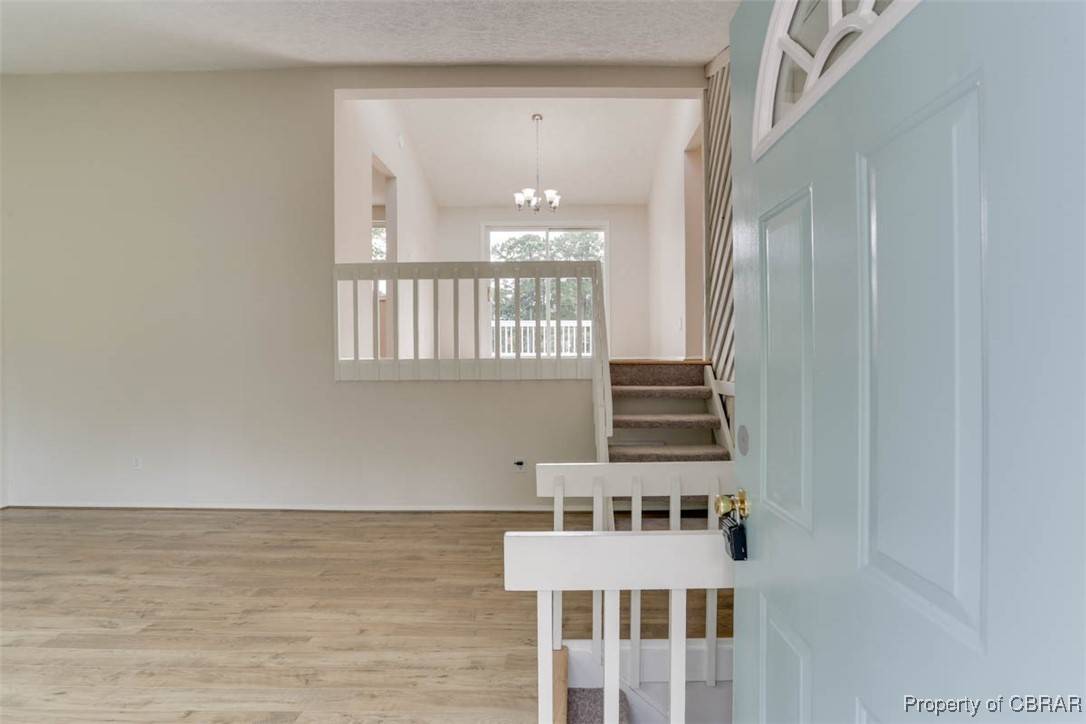 Newport News, VA 23608,7 Cathy DR