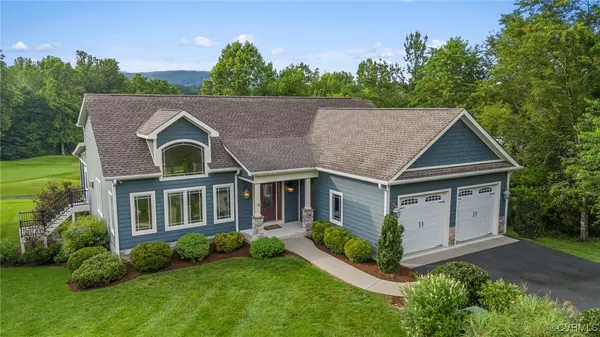 1081 Stoney Crk E, Nellysford, VA 22958